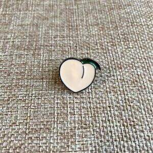 ✨ 3/$15 ✨ Enamel Pin Peach with Gunmetal Outlining